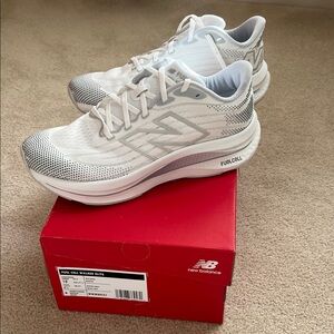 New Balance Women's White Athletic Shoes New with Box
